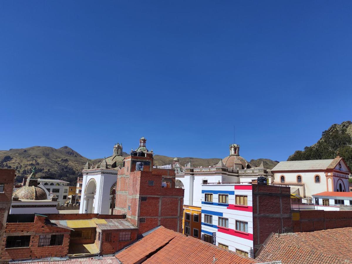 Hostal Sol Y Luna Bed & Breakfast Copacabana  Eksteriør bilde
